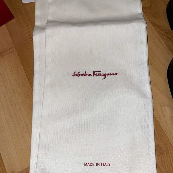 Mens Black Leather FERRAGAMO Loafers Mens Black Leather FERRAGAMO Loafers - Picture 13 of 13